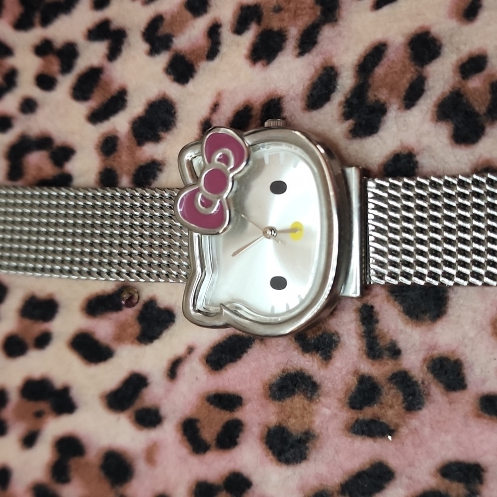 Hello Kitty Silver Watch with Purple Bow